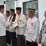 Presiden Serahkan 320 Sertifikat Wakaf di Banda Aceh