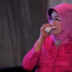 Kejutan Presiden Jokowi untuk Ibunda Tercinta di Hari Ibu
