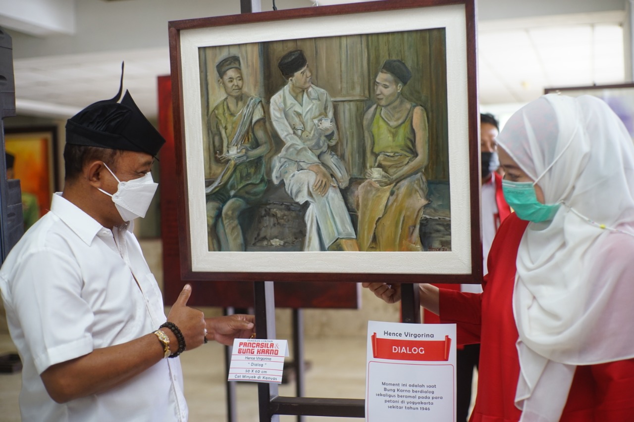 Buka Pameran Lukisan ‘Pancasila dan Bung Karno’, Armuji Ingatkan Jasmerah