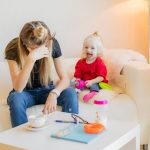 Ciri Parental Burnout dan Cara Mengatasinya