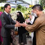 Jokowi dan Iriana Takziah ke Kediaman Almarhum Tjahjo Kumolo