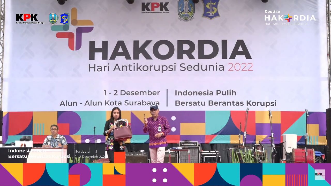 KPK Lelang 14 Barang Eks Gratifikasi di Road to Hakordia Surabaya