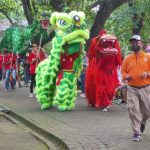 Atraksi Barongsai Meriahkan Libur Imlek di Kebun Binatang Surabaya