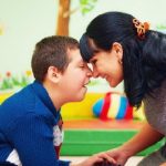 Empat Cara Pahamkan Anak Soal Kondisi Disabilitas Netra