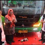 Khofifah Luncurkan Tambahan 10 Armada Bus Trans Jatim Koridor I
