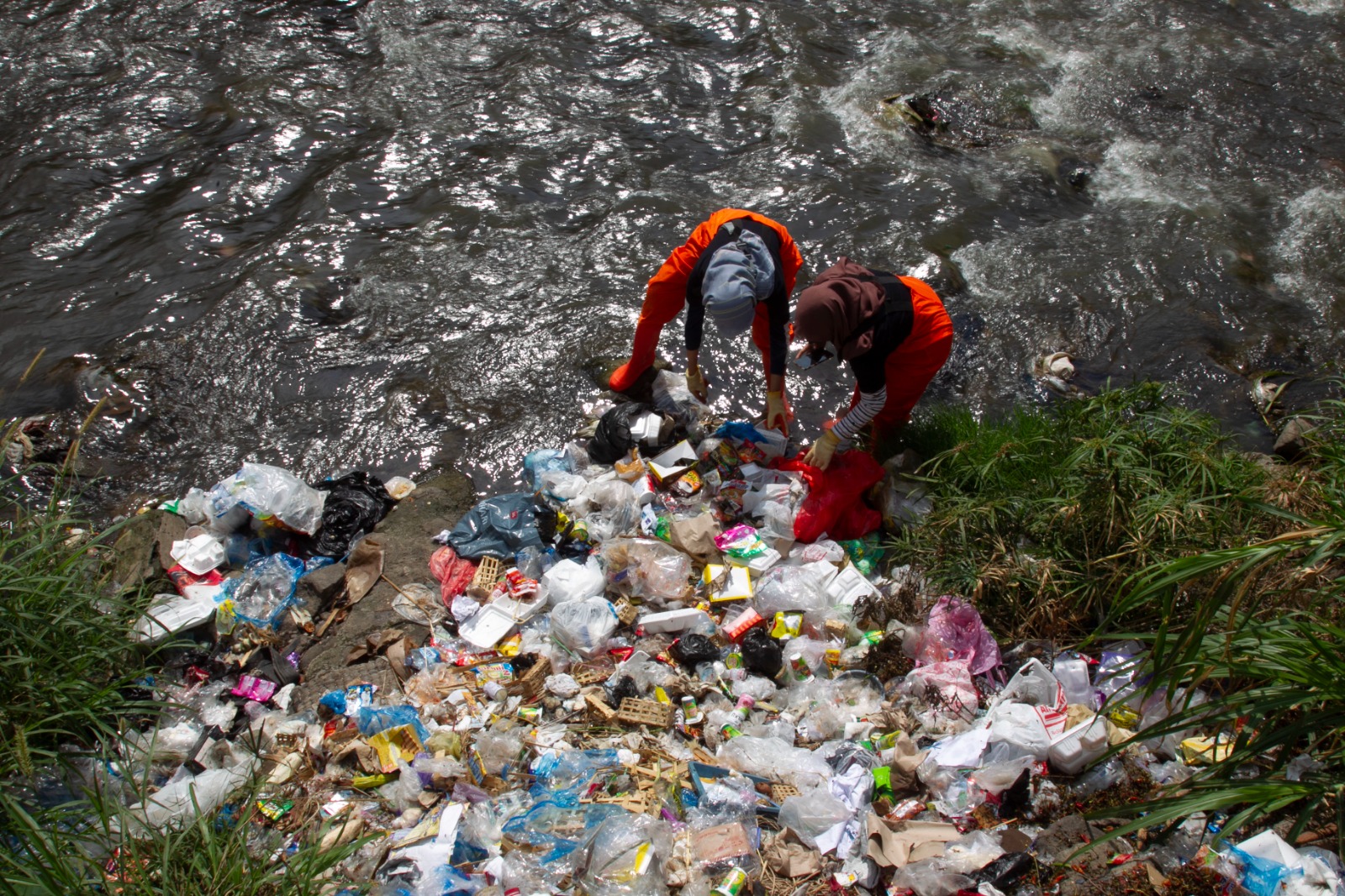 Bahaya Sampah Plastik dan Upaya Pengurangan Pemakaian