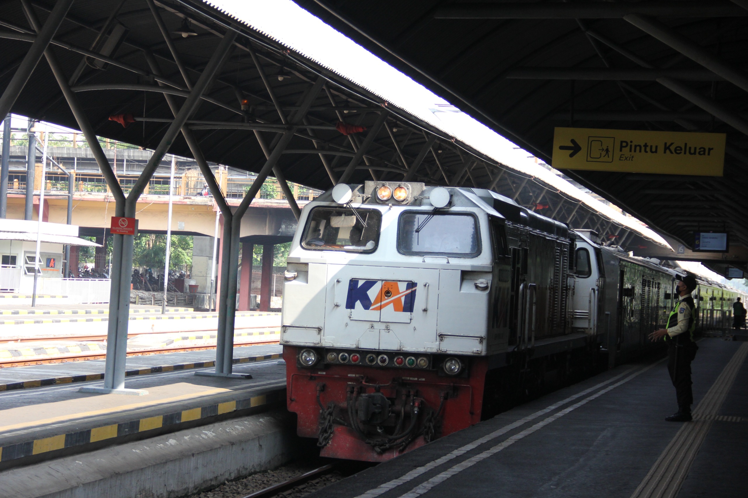 30 Persen Tiket Kereta Api Periode Nataru Terjual di Wilayah Daop 8 Surabaya