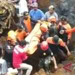 Penambang Pasir Tertimbun Longsor di Pronojiwo, Satu Korban Ditemukan Tewas