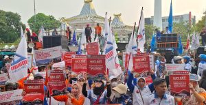Lebih 6.000 Massa Buruh  Aksi Turun Jalan Rayakan “May Day”  