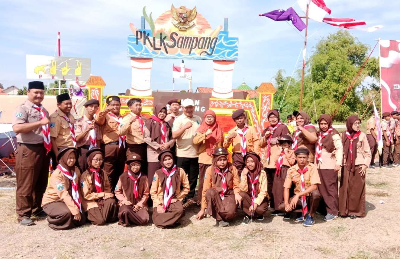 Siswa Disabilitas SLBN Sampang Aktif Ikut Pramuka Siswa Disabilitas SLBN Sampang Aktif Ikut Pramuka