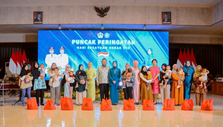 PKK Gresik Berperan Penting Turunkan Angka Stunting PKK Gresik Berperan Penting Turunkan Angka Stunting