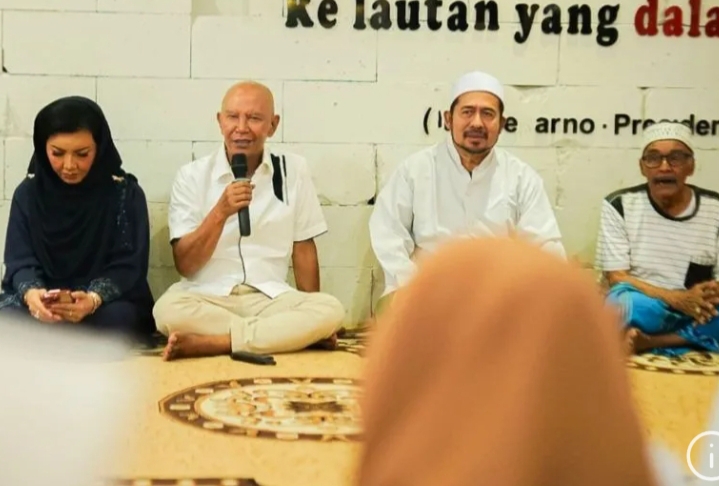 PDI Perjuangan: Diaspora Santri Masuk Berbagai Profesi Menjawab Tantangan Modernitas PDI Perjuangan: Diaspora Santri Masuk Berbagai Profesi Menjawab Tantangan Modernitas