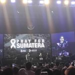Di Tengah Konser, Rossa Ajak Arek-arek Suroboyo Doakan Korban Banjir Sumatra