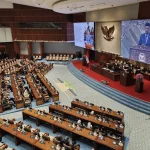 DPR Setujui Polri Tetap di Bawah Presiden, Bukan Kementerian