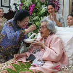Eyang Meri Hoegeng Wafat, Megawati Berduka Mendalam