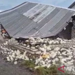 Angin Kencang Rusak Puluhan Rumah Warga di Pamekasan