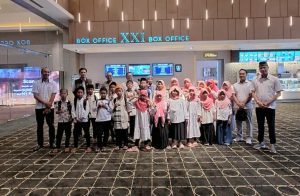 IHGMA Jatim Ajak Anak Panti Asuhan Buka Puasa dan Nonton Bioskop