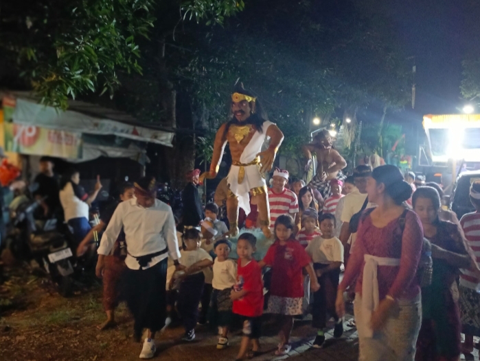 Tawur Kesanga di Bongso Wetan Potret Harmoni Umat Hindu dan Muslim