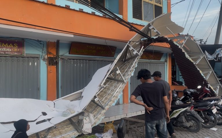 Proyek Pasar Ploso Senilai Rp 3,9 Miliar Rusak, DPRD Jombang Bakal Panggil Dinas Terkait