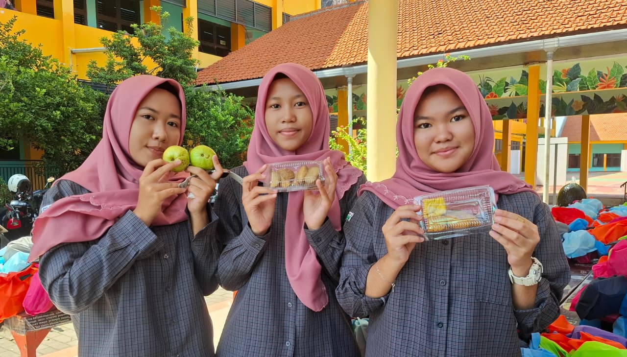 MBG SMAN 10 Surabaya selama Lebaran Menunggu Surat Edaran