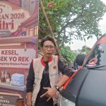 Rela Tak Takbiran, Sopir Ambulans PDIP Surabaya Siaga 24 Jam demi Pemudik