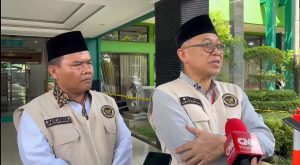 Hadapi Udara Kering,  Jemaah Haji Embarkasi Surabaya Diimbau Disiplin Pakai Masker