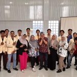 Mahasiswa Stikosa-AWS Bedah Konvergensi Media di Super Radio