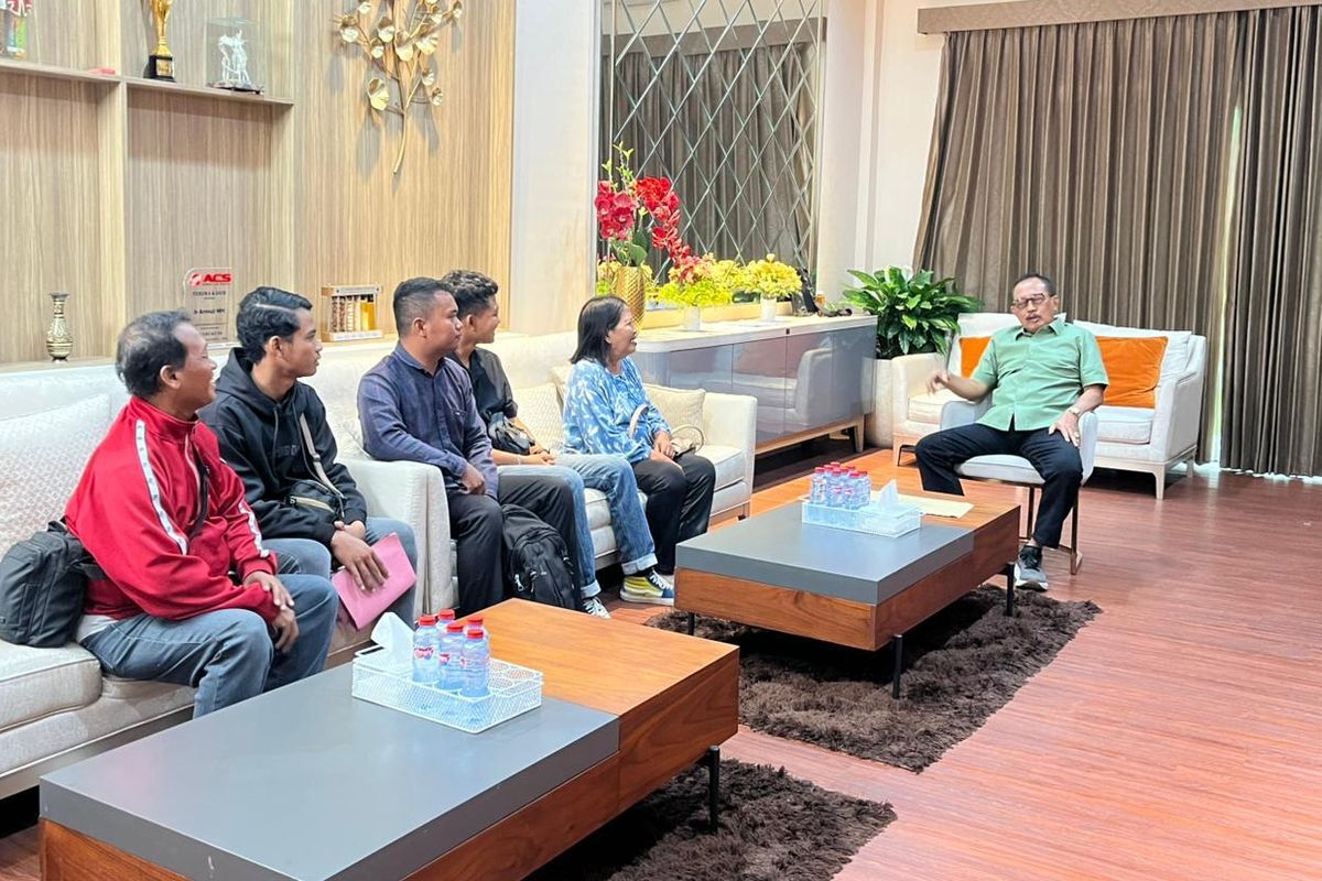 Ditelepon Armuji, Eks Camat Pakal Surabaya Janji Kembalikan Uang Korban Penipuan Loker