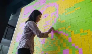 BEM Ubaya Rayakan Hari Kartini dengan Mozaik Unik