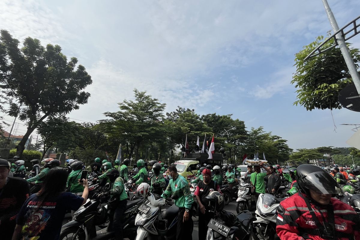 Ribuan Driver Ojol Demo, Cek Rute yang Dilewati Massa