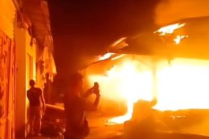 Kebakaran Hebat Pasar Baru Tuban 41 Kios Ludes