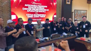 DPRD Jatim Temui Massa Aksi Demo Ojol, Janji Siapkan Perda