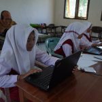 Terpaksa 21 Siswa SD di Kawasan Semeru Ujian TKA Bergantian