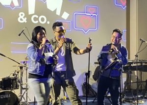Musisi Lokal  Ramai Meriahkan Anniversary Grand Whiz Hotel Praxis Surabaya