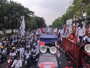 Khofifah Setujui Semua Tuntutan May Day 2026, Buruh Dapat Diskon Pajak