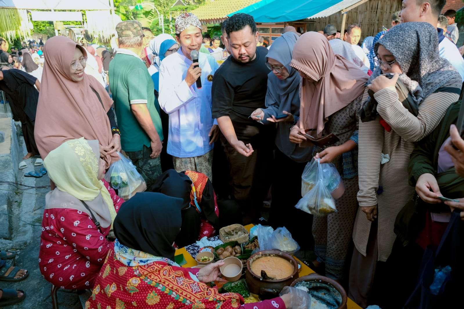 Pasar Panganan Giri Biyen Dorong Pelestarian Kuliner Gresik