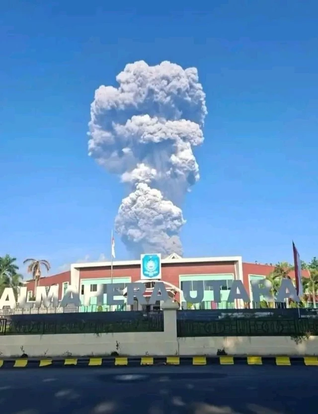 Korban Meninggal Erupsi Gunung Dukono, 2 Pendaki Warga Singapura dan 1 WNI
