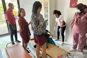 Lolos Maut Erupsi Gunung Dukono, 3 WNA Singapura Diselamatkan Tim SAR