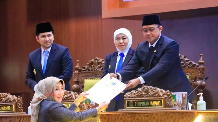 Dewan Jatim Sepakati Perubahan Disbudpar menjadi Disbudpar dan Ekonomi Kreatif Dewan Jatim Sepakati Perubahan Disbudpar menjadi Disbudpar dan Ekonomi Kreatif