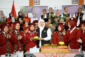 Khofifah Tegaskan Jatim Barometer Pendidikan Nasional