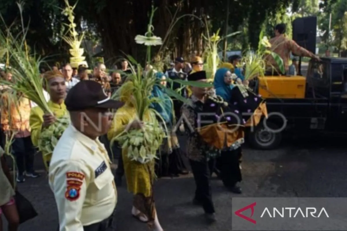 Pabrik Gula Gelar Tradisi Manten Tebu Tandai Awal Musim Giling