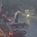 Solar Tumpah di Jalan Sebabkan Puluhan Kendaraan Terguling di Bangkalan