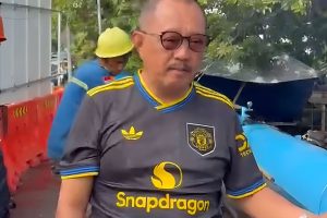 Armuji: Petugas Lembur 24 Jam Hentikan Pipa PDAM Bocor di MERR Surabaya