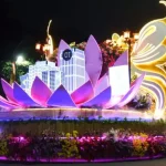 Ribuan Warga Saksikan Pesta Cahaya di Surabaya Vaganza 2026