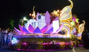 Ribuan Warga Saksikan Pesta Cahaya di Surabaya Vaganza 2026