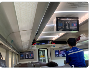 Stasiun KAI Daop 8 Surabaya Tayangkan Piala Dunia 2026