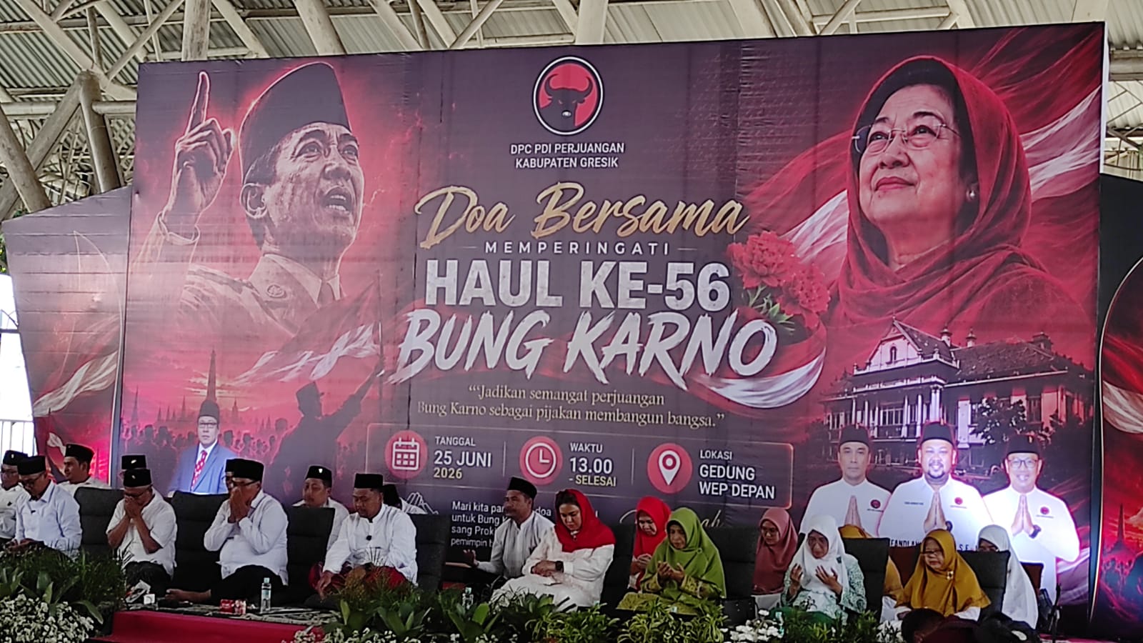 Ribuan Perempuan di Gresik Doa Bersama Peringati Haul Bung Karno