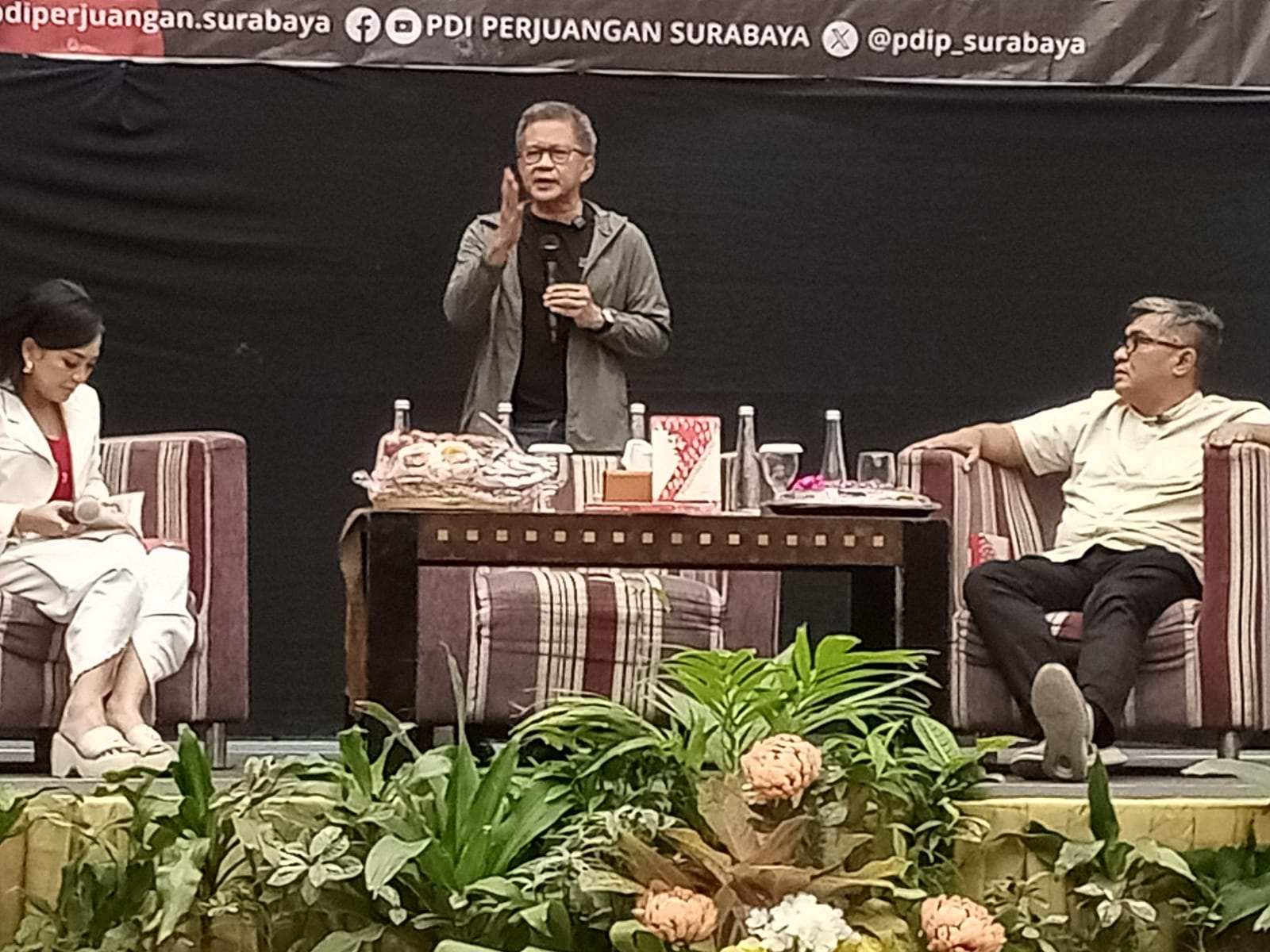 Rocky Gerung: Marhaenisme Bung Karno Relevan Atasi Masalah Gen Z