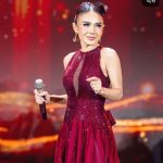 Bikin Mewek! Ribuan Penonton Surabaya Larut di Konser 3553 Yuni Shara