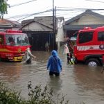 Pemkot Pastikan Semua Pompa Beroperasi Atasi Banjir Surabaya: